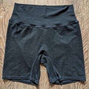 P'tula Bare 6" Shorts
